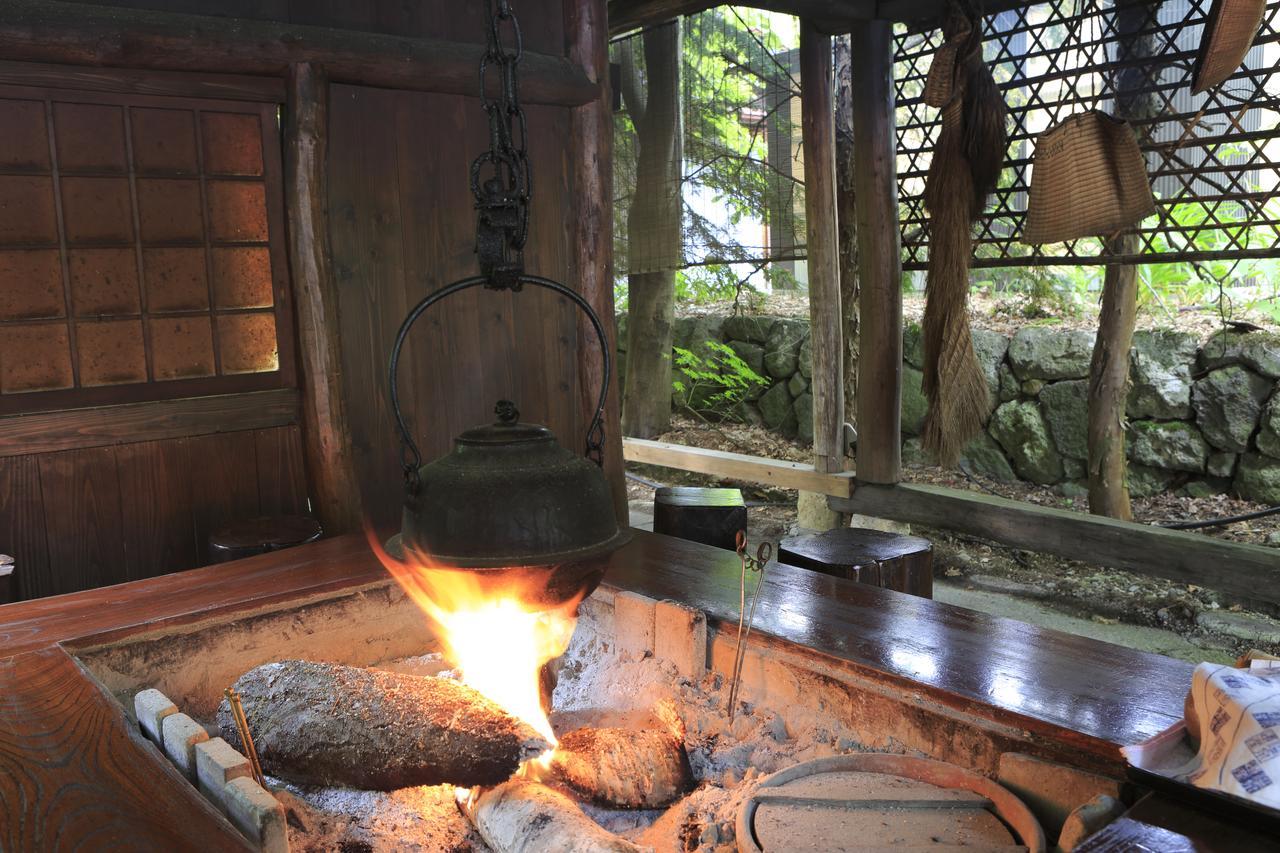 Hotel Yumoto Choza Takayama  Esterno foto